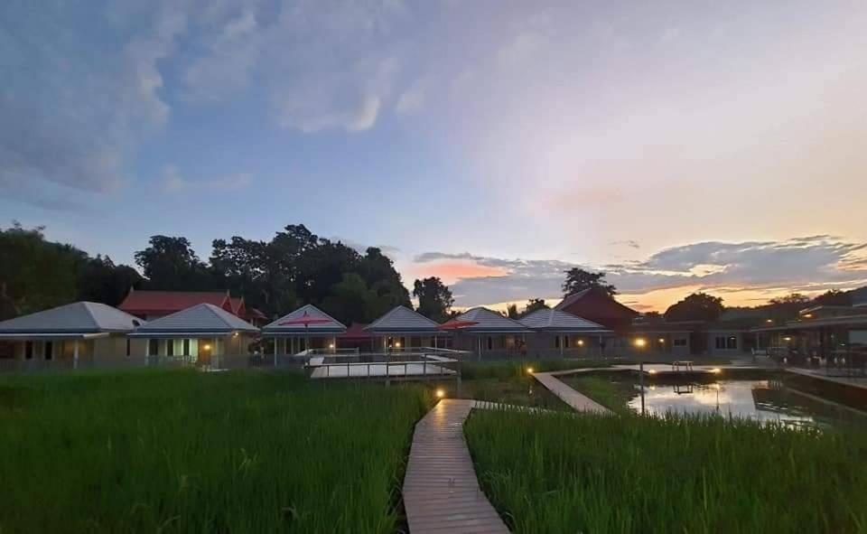 Jeerang Countryside Resort Mae Hong Son Exterior foto